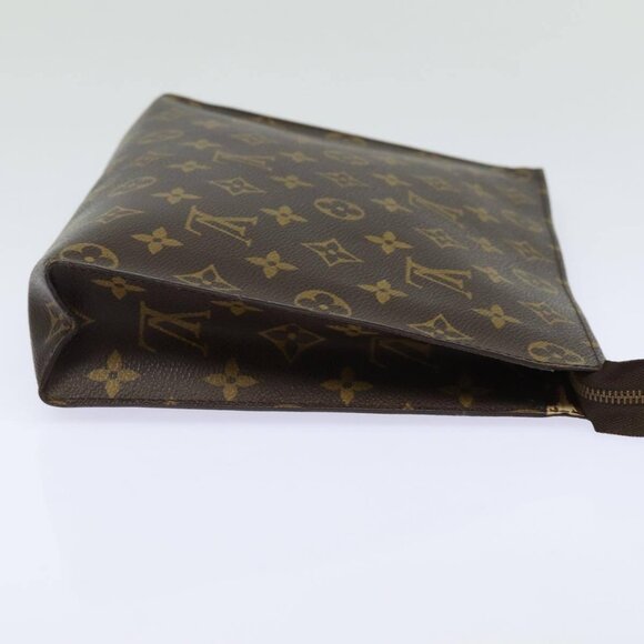 LOUIS VUITTON Monogram Poche Toilette 26 Pouch - Picture 4 of 16
